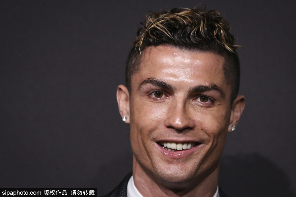 法比奥：这是我人生中第一个金靴，可惜未获得联赛冠军（法比奥：生涯首获金靴，遗憾无缘联赛冠军）