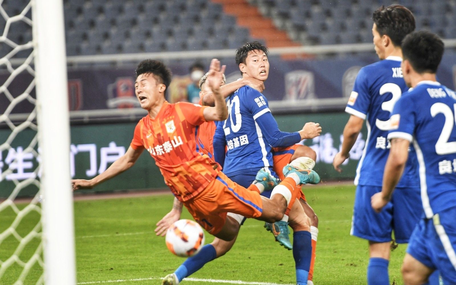 图片报：施洛特贝克对科瓦奇的比赛风格不满意