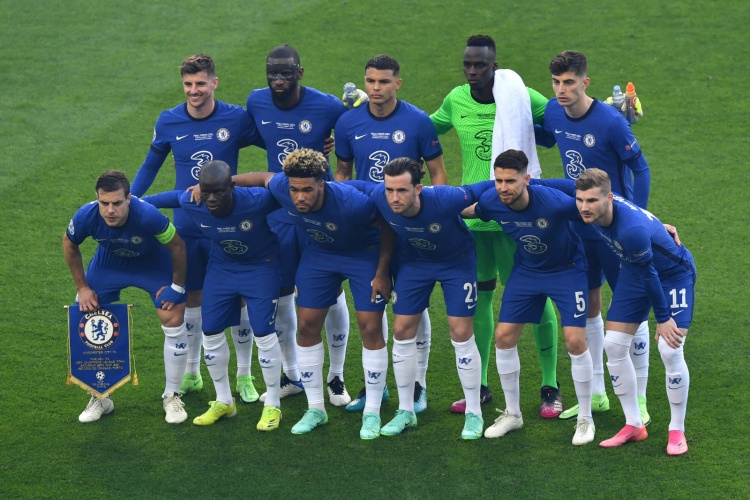 巴塞罗那瞄准劳塔罗·马丁内斯：转会市场的新动向