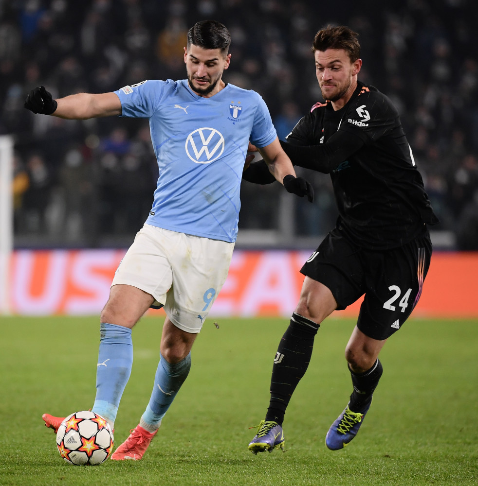 戏剧性拉满，内马尔自八月初后首次破门随后又送出一粒点球