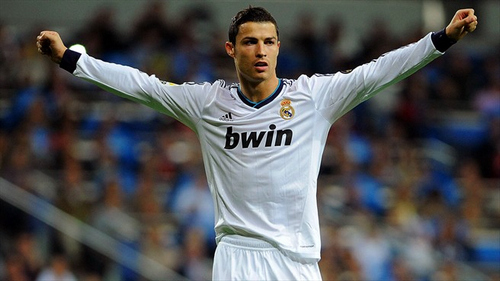 阿森纳vs拜仁：萨卡、埃泽首发，凯恩、奥利塞、卡尔出战