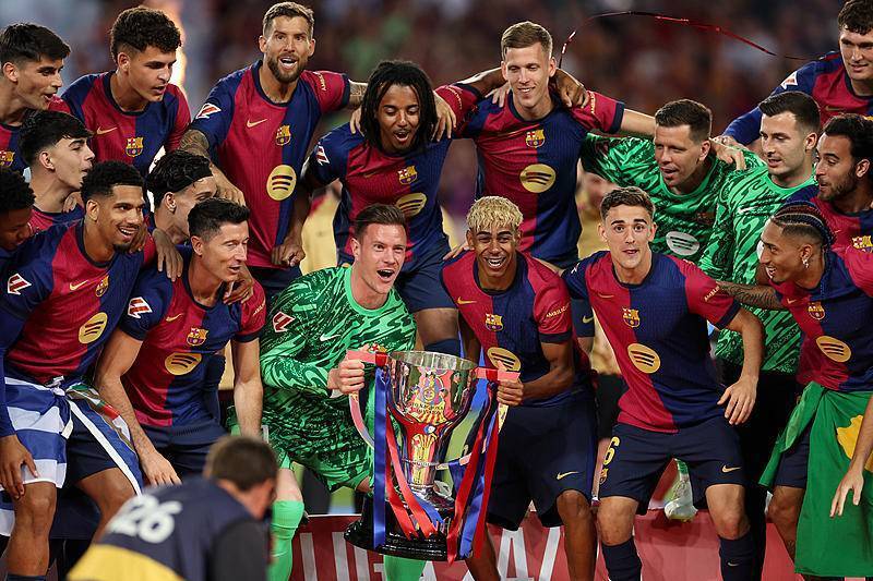 赖因德斯：今天比赛证明我配得上首发，晋级世界杯要庆祝一下（赖因德斯：表现证明我应获首发，晋级世界杯值得庆祝）