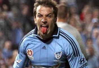 韩K前瞻：浦项铁人拿分可保亚冠资格，全北现代客场5战不败（韩职联前瞻：浦项铁人抢分即可锁定亚冠门票，全北现代客场近5战不败）