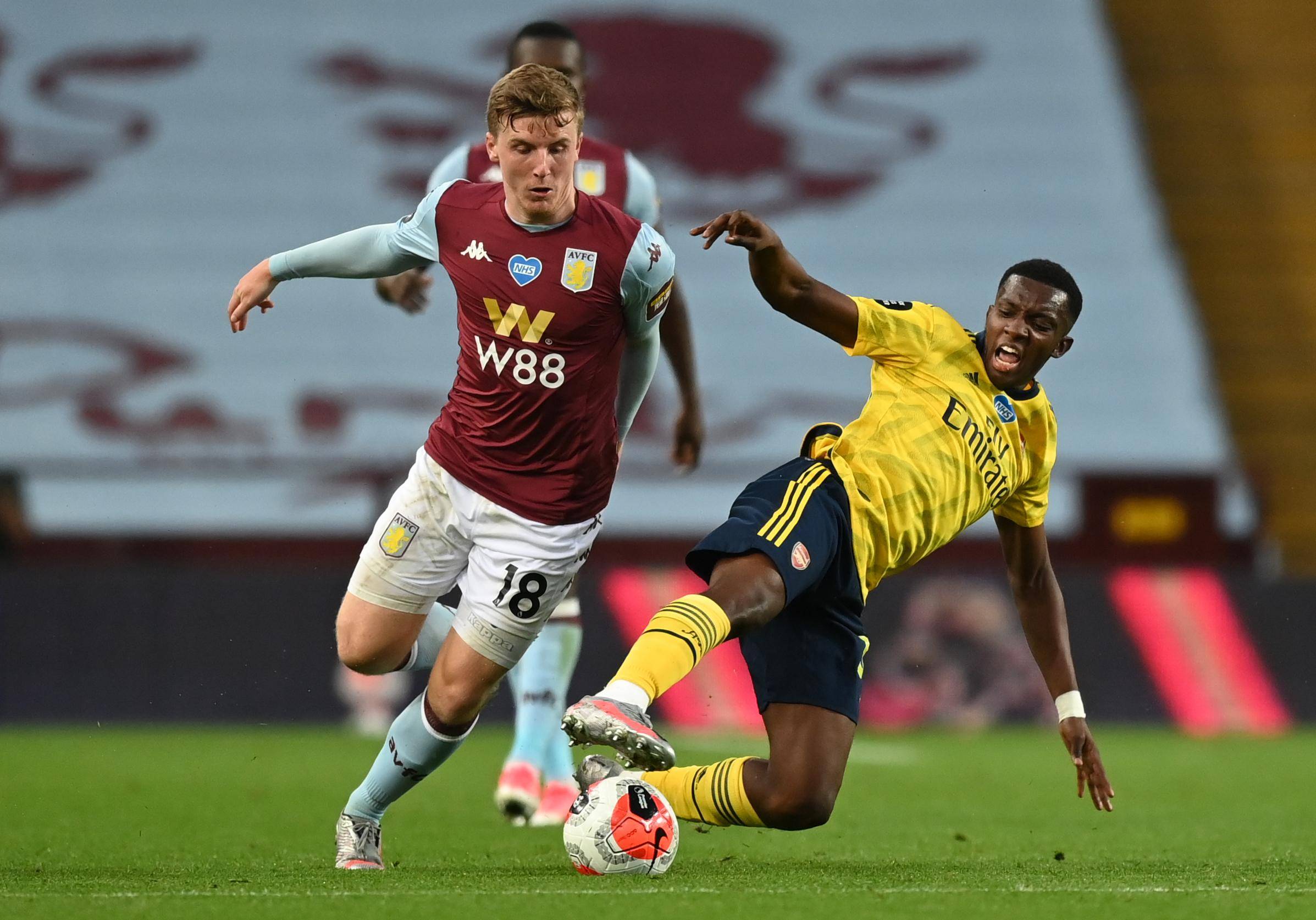 西甲战报：穆里奇双响，博约莫斯绝平，马略卡2-2奥萨苏纳（西甲：穆里奇梅开二度，博约莫斯压哨绝平，马略卡2-2战平奥萨苏纳）