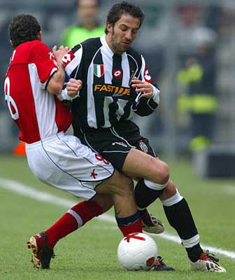 英超焦点战：利物浦主场迎战热刺,