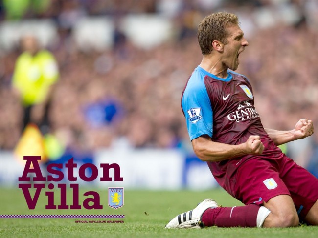 英超-热刺2-0完胜布伦特福德，哈维·西蒙斯传射建功（英超：热刺2-0击败布伦特福德，哈维·西蒙斯传射制胜）