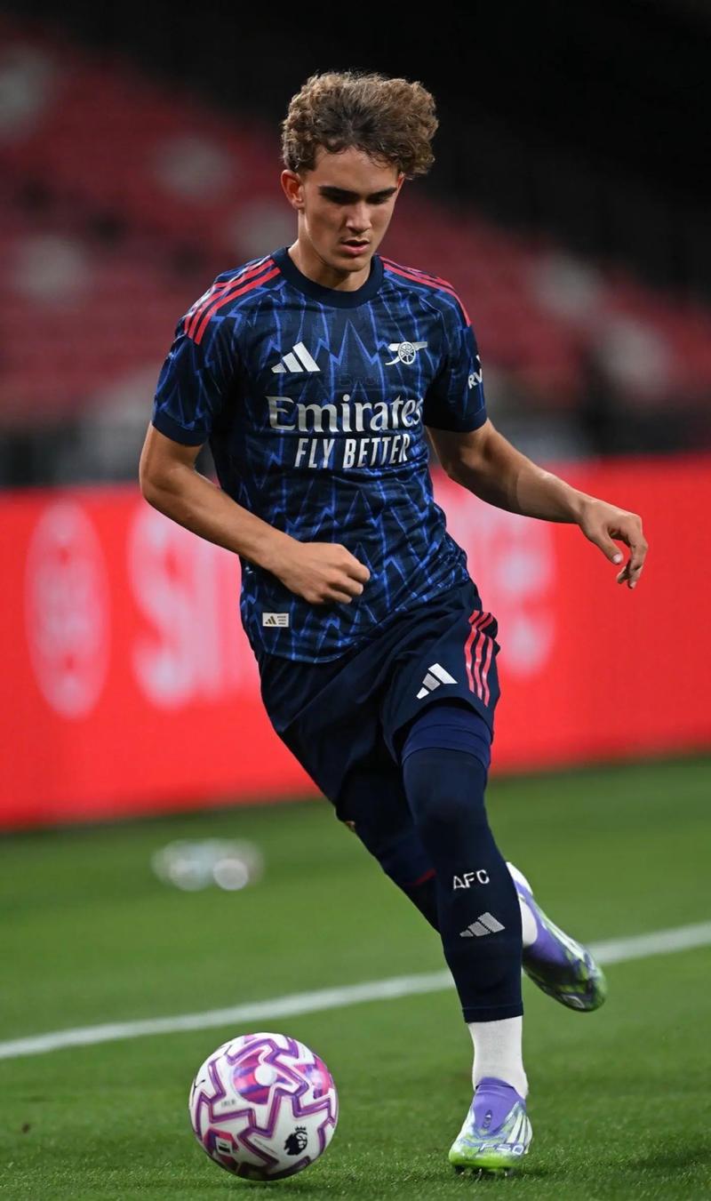 米体：菲尔克鲁格先租后买加盟米兰，1月8日首秀战热那亚（米体：米兰将以先租后买方式引进菲尔克鲁格，首秀预计1月8日对阵热那亚）