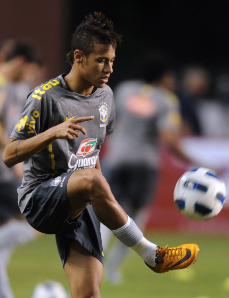 罗马诺：曼联联系了鲁本·内维斯的经纪人，但没开启实质谈判（罗马诺：曼联已接触鲁本·内维斯经纪人，尚未展开实质谈判）