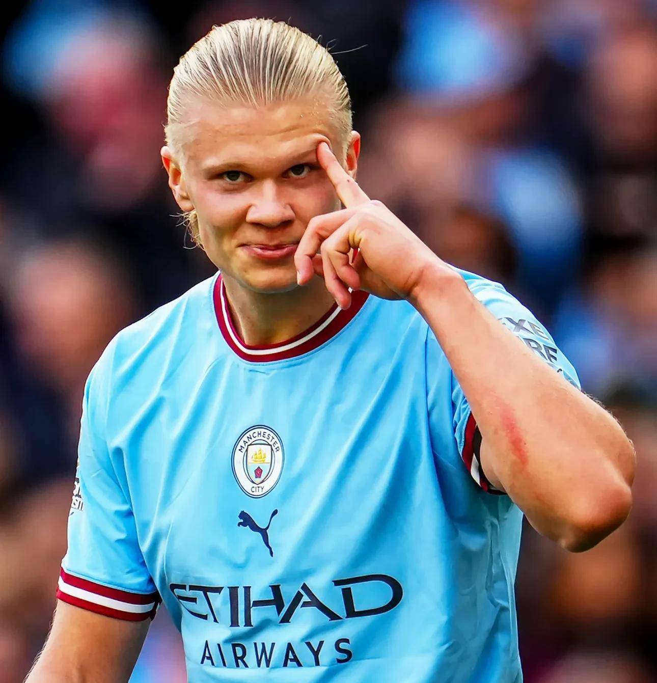 费迪南德：目前曼联阵中仅B费有机会在当年我们的球队里效力（费迪南德：如今这支曼联只有B费能进我们当年的阵容）