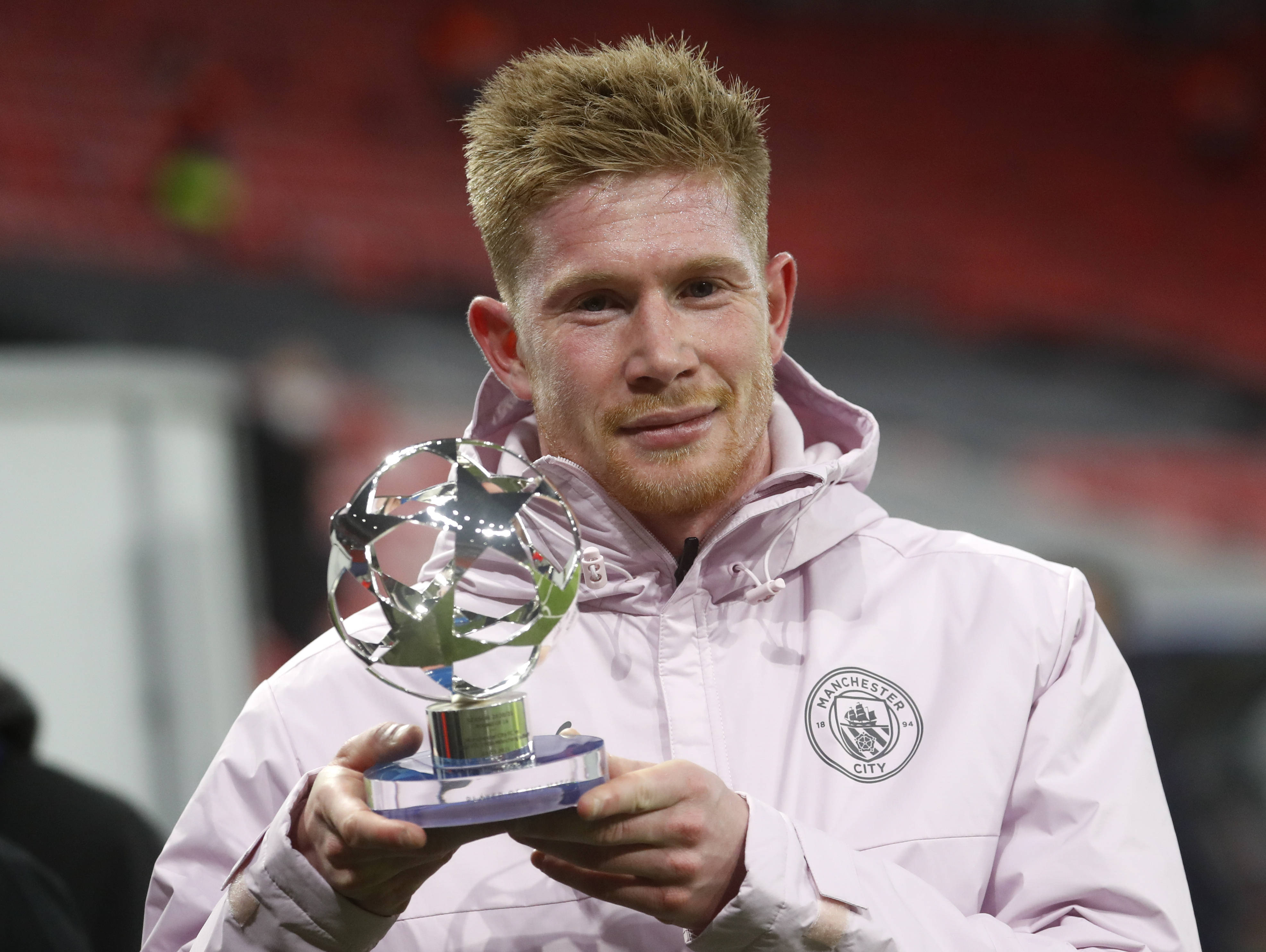 罗马诺：卢克曼没参加训练，这是他对亚特兰大的回应