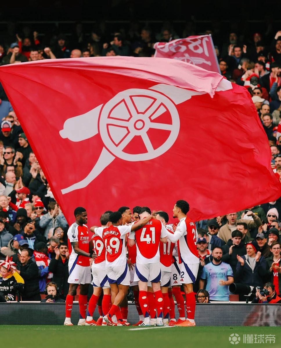 克媒：汉堡进行球衣慈善拍卖，18岁武斯科维奇球衣成标王（克罗地亚媒体：汉堡举办球衣慈善拍卖，18岁武斯科维奇战袍拍得最高价）