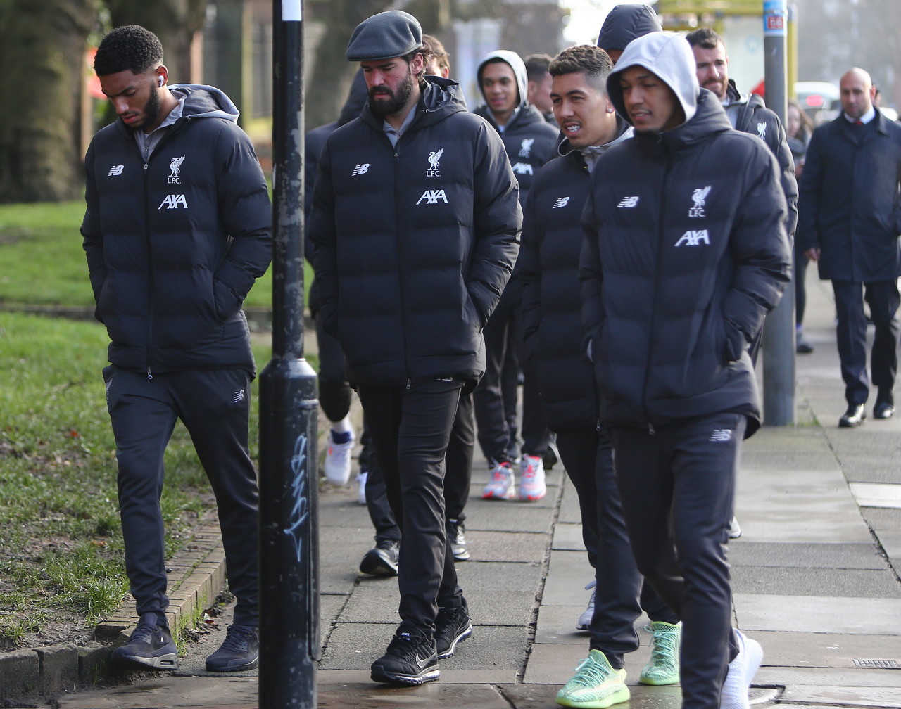 基耶萨冬窗去向成疑，意甲球队或再抛橄榄枝（基耶萨冬窗动向成谜，意甲多队或再度招手）