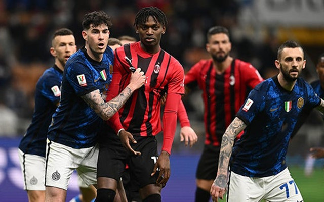 外媒：马拉多纳的宝马i8进行拍卖，起拍价1万欧元