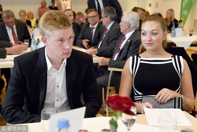 AC米兰意杯、意超杯先后出局，本赛季仅剩联赛一条战线（意杯与意超杯相继出局，AC米兰本季仅余联赛可拼）