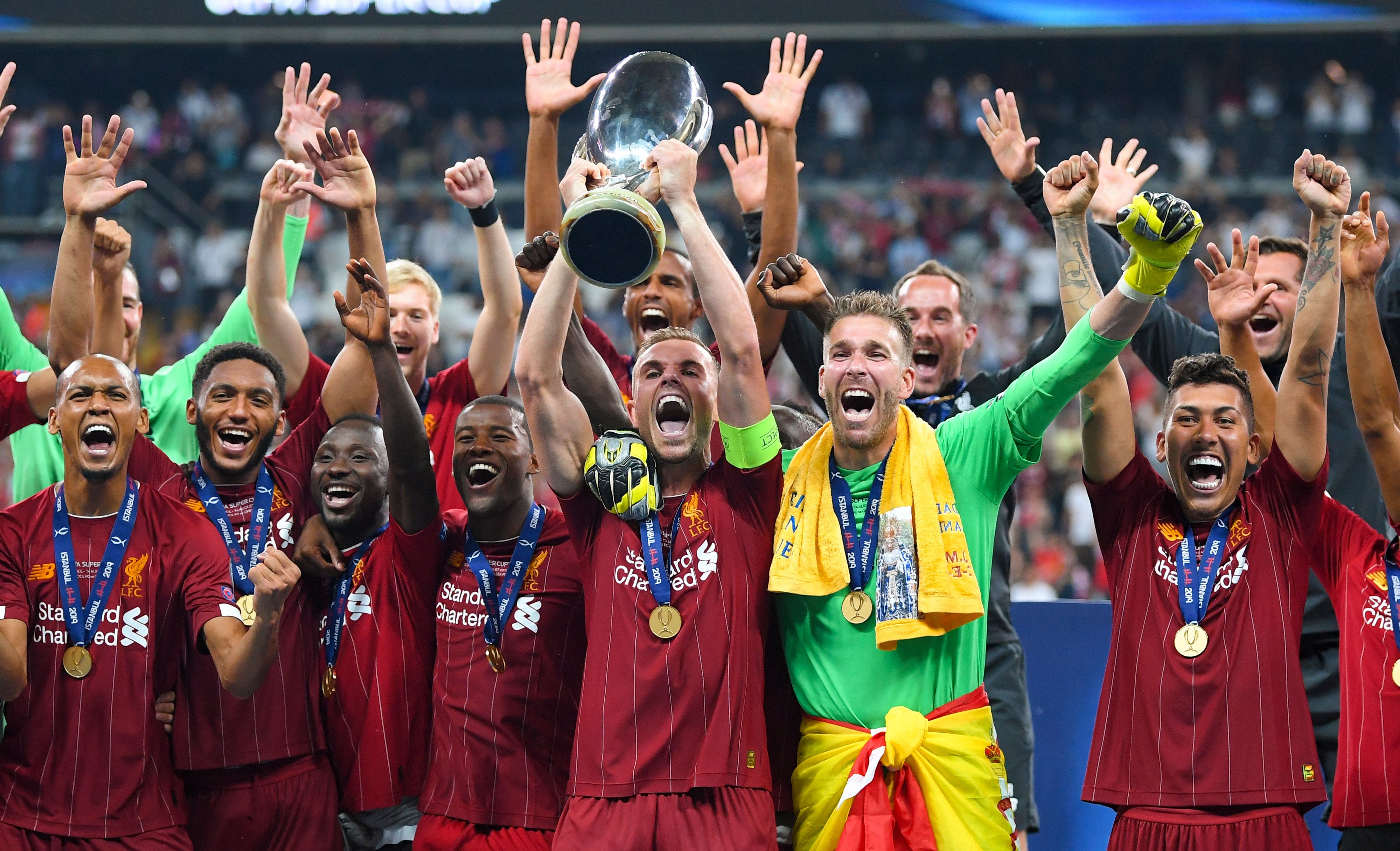 米体：邓弗里斯预计12月中旬回归；姆希塔良、达米安接近复出