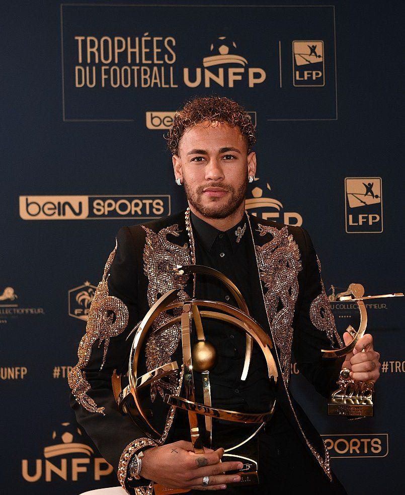 埃默松：我并不怀念在米兰的日子；那儿的人聊我比聊C罗还多